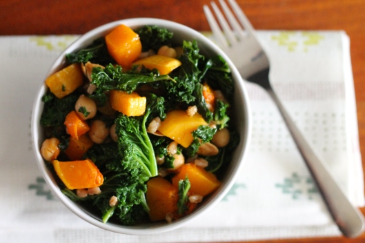 roasted kale and butternut squash salad // the muffin myth